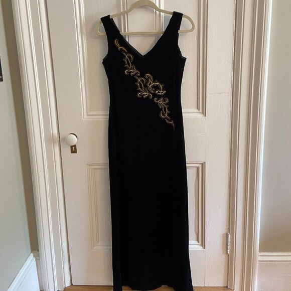 Vintage Ell Jay Black and Gold Velvet Dress - Picture 3 of 7